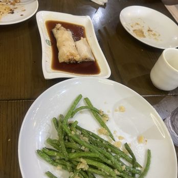 Tim Ho Wan - Sauté green beans and shrimp rolls (very salty). Too busy and no service. - Dim Sum Near Me - Katy, Texas