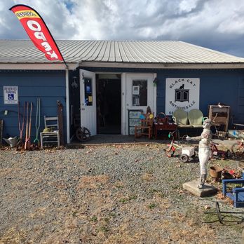 Black Cat Antiques - Small But Full of Treasures - Antiques Near Me - Hood, Virginia Black Cat Antiques - Small But Full of Treasures - Antiques Near Me - Hood, Virginia