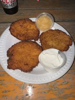 Goldyburgers by null