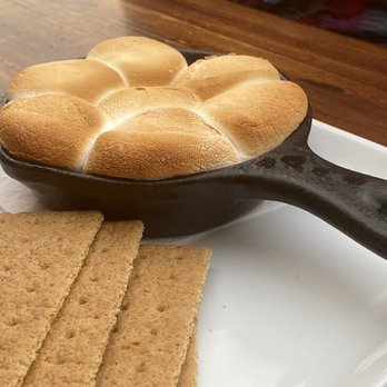 Old Town Pour House - S'mores - American Near Me - Oak Brook, Illinois