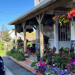 Millgrove community store - Store