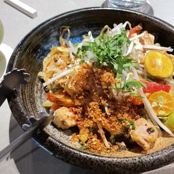 Star Noodle - Singapore Noodles - Asian Fusion Near Me - Lahaina, Hawaii
