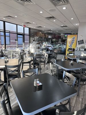 Val's Delicatessen by null