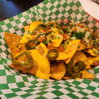 Magnolia Corner - Nachos (without sour cream) - a good lunch idea and cheaper than their specials - Burgers Near Me - Burbank, California