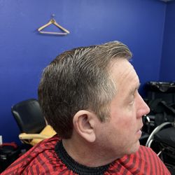 A Touch Of Class Barbershop - My buddy Keegan, getting the traditional men's haircut