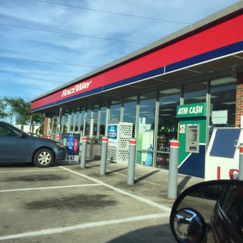 Raceway - a car parked in front of a gas station - Convenience Stores Near Me - Hampton, Virginia Raceway - a car parked in front of a gas station - Convenience Stores Near Me - Hampton, Virginia