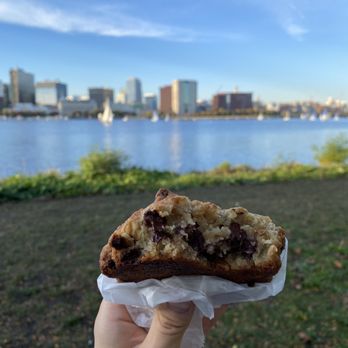 Levain Bakery - Back Bay, Boston - Chocolate chip walnut cookie - Bakeries Near Me - Boston, Massachusetts Levain Bakery - Back Bay, Boston - Chocolate chip walnut cookie - Bakeries Near Me - Boston, Massachusetts
