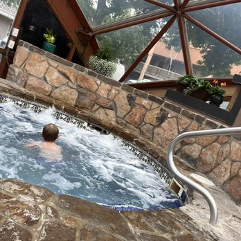 Best Western Mountain Shadows - Hot tub - Hotels Near Me - Durango, Colorado Best Western Mountain Shadows - Hot tub - Hotels Near Me - Durango, Colorado