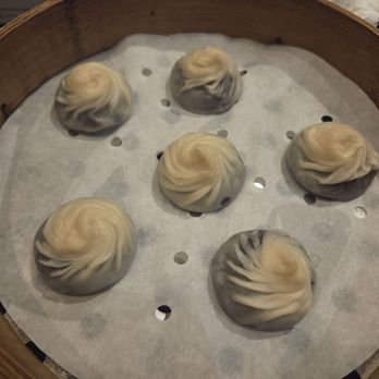 Din Tai Fung - Chocolate & Mochi Xiao Long Bao (6 each) - Taiwanese Near Me - Seattle, Washington Din Tai Fung - Chocolate & Mochi Xiao Long Bao (6 each) - Taiwanese Near Me - Seattle, Washington
