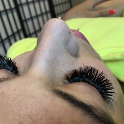 Lioness Lash and Beauty Artistry