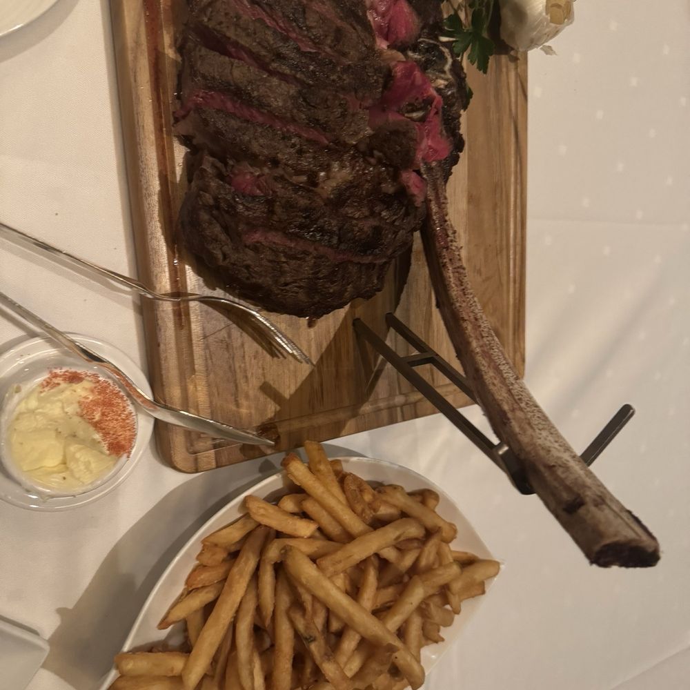 C2 Steak & Seafood - Steakhouses Near Me - Brooks, California