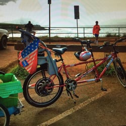 Bike Ohana Hawaii - It was so much fun riding this tandom.  The motor is so powerful we went all the way to Haiku up in the hills leaving from Kihei.