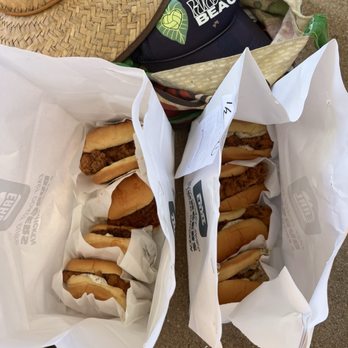 EARL Kaimuki - delivered to the beach absolutely delicious - Sandwiches Near Me - Honolulu, Hawaii EARL Kaimuki - delivered to the beach absolutely delicious - Sandwiches Near Me - Honolulu, Hawaii