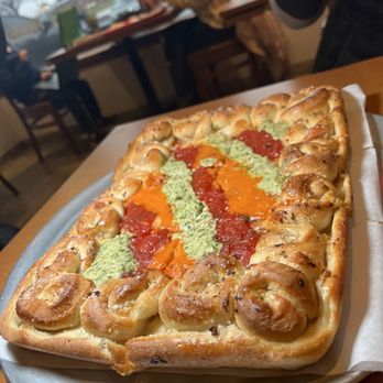 Juventus Pizza Ristorante - Tri Color Garlic Knot Pizza - Pizza Near Me - Deer Park, New York Juventus Pizza Ristorante - Tri Color Garlic Knot Pizza - Pizza Near Me - Deer Park, New York
