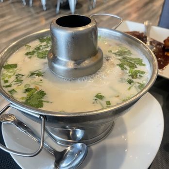 Chutamas Thai Cuisine - Thai Near Me - Northridge, California Chutamas Thai Cuisine - Thai Near Me - Northridge, California