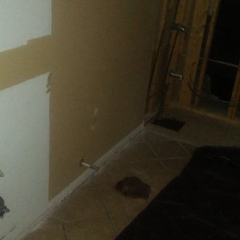 Huge Handyman - Bathroom remodel - Handyman Near Me Huge Handyman - Bathroom remodel - Handyman Near Me