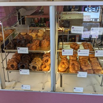 Donut House - Donut case 3/3 at 3:30 pm (Aug 2021) - Donuts Near Me - Anacortes, Washington