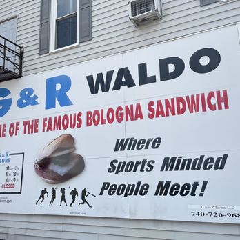 G & R Tavern - Desserts Near Me - Waldo, Ohio
