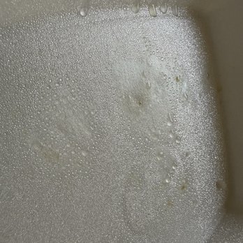 Young Hawaiian BBQ - Expanded Polystyrene (EPS) foam container that visibly softened and melted wherever it touched the food. - Hawaiian Near Me - Chino, California Young Hawaiian BBQ - Expanded Polystyrene (EPS) foam container that visibly softened and melted wherever it touched the food. - Hawaiian Near Me - Chino, California