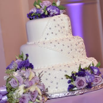 Flower Gallery - Wedding cake flowers - Florists Near Me - South Pasadena, California