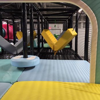 Wonderworld Playzone - 1st Floor Obstacle Course - Kids Activities Near Me - Somerset, New Jersey