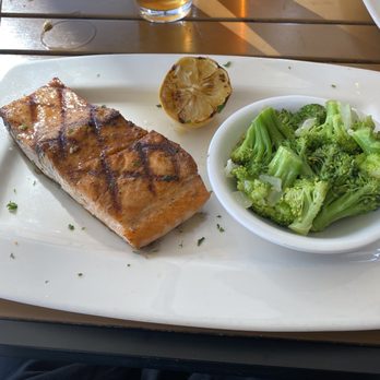 Depot Bar And Grill - Crazy good salmon - American Near Me - Springfield, Tennessee Depot Bar And Grill - Crazy good salmon - American Near Me - Springfield, Tennessee