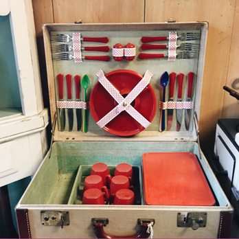 Hastings Back Porch - 1950's picnic kit - Antiques Near Me - Davis, California Hastings Back Porch - 1950's picnic kit - Antiques Near Me - Davis, California