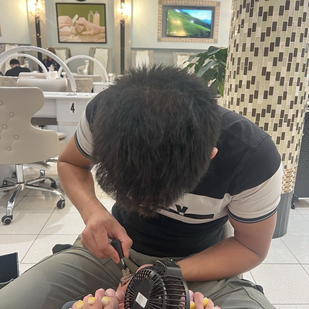Elife Nail Spa. - Nail Salons Near Me - Bristol, Tennessee