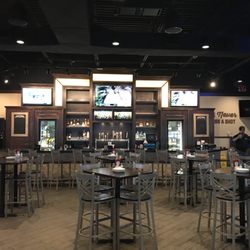 Shooters Sports Grill - Bar Area