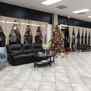 Rio Nails & Spa - Nail Salons Near Me - Warrensburg, Missouri