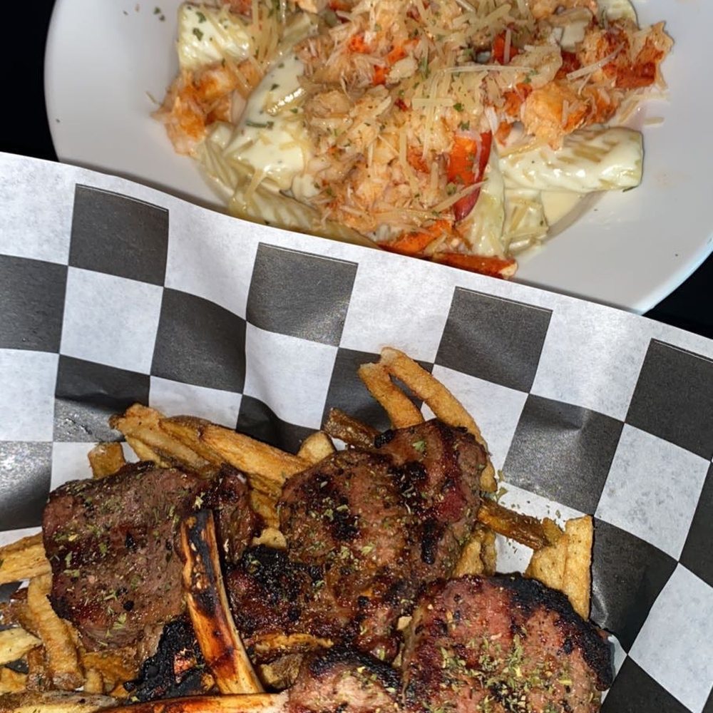 Phlavz - Sports Bars Near Me - Chicago, Illinois Phlavz - Sports Bars Near Me - Chicago, Illinois