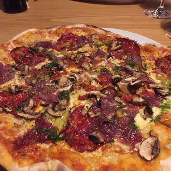Mangusta - Sehr leckere Pizza - grosser Teig und einfallsreich belegt! - Pizza Near Me - Kirchzarten, BW Mangusta - Sehr leckere Pizza - grosser Teig und einfallsreich belegt! - Pizza Near Me - Kirchzarten, BW