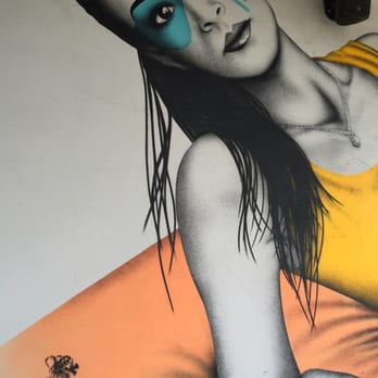 SuViche - Sushi and Ceviche - Cool wall paintings on the patio walls - Peruvian Near Me - Miami, Florida SuViche - Sushi and Ceviche - Cool wall paintings on the patio walls - Peruvian Near Me - Miami, Florida