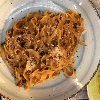 Taverna Scalinetto - Tagliatelle de bolognese (with parmesan on top) - Italian Near Me - Venezia, VE Taverna Scalinetto - Tagliatelle de bolognese (with parmesan on top) - Italian Near Me - Venezia, VE