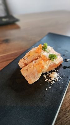 Kan Sushi by null