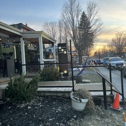 Bistro Le 633 - Outside