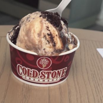 Cold Stone Creamery - Founder's Favorite - Ice Cream & Frozen Yogurt Near Me - Goleta, California Cold Stone Creamery - Founder's Favorite - Ice Cream & Frozen Yogurt Near Me - Goleta, California