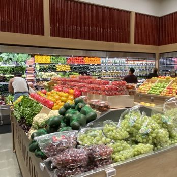 Erewhon - Grocery Near Me - Pasadena, California Erewhon - Grocery Near Me - Pasadena, California