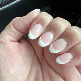Uneven white tips, acrylic ball left on my ring finger & Smelly Cigarette residue. Uneven white tips, acrylic ball left on my ring finger & Smelly Cigarette residue.