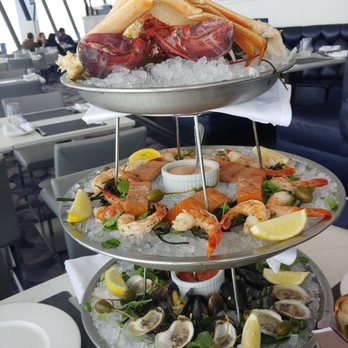 360 Restaurant - Canadian (New) Near Me - Toronto, Ontario
