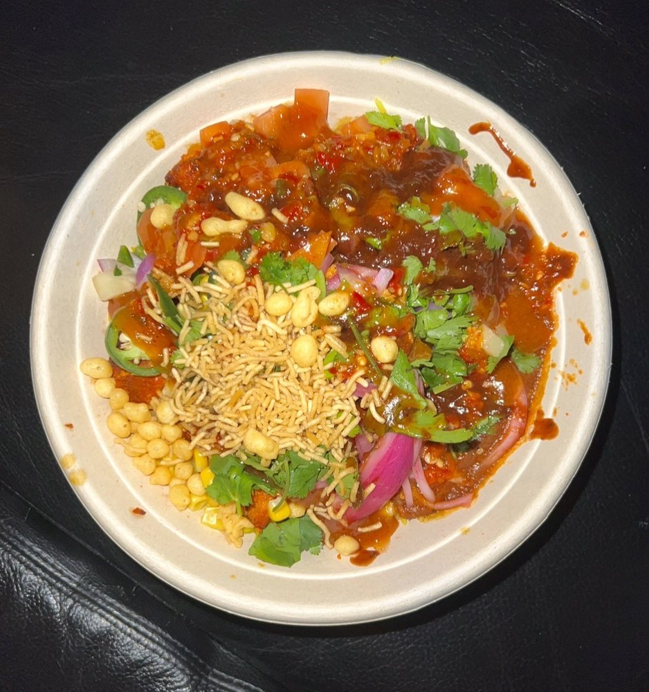 AVANI ROLLS AND BOWLS Updated July 2024 6965 Vanguard Drive, Mississauga, Ontario Indian