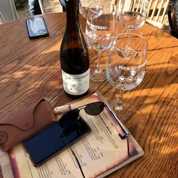Four Brothers Wine - Wine Tasting Room Near Me - Los Olivos, California