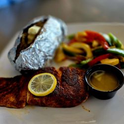 Three Fishermen Seafood Restaurant - Salmon with baked potatoe
