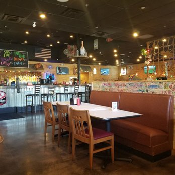 Angry Crab Shack - Nice clean large restaurant. - Seafood Near Me - Mesa, Arizona