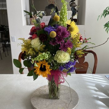 Ribbons & Roses - Florists Near Me - Brentwood, California Ribbons & Roses - Florists Near Me - Brentwood, California