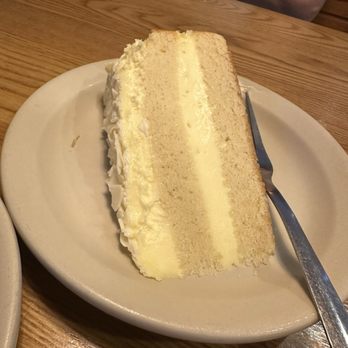 Luigi's Pizza of Brooksville - Lemoncello cake was very tasty - Pizza Near Me - Brooksville, Florida