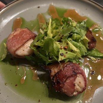 The Lexington - Bacon wrapped scallops - American Near Me - Cambridge, Massachusetts