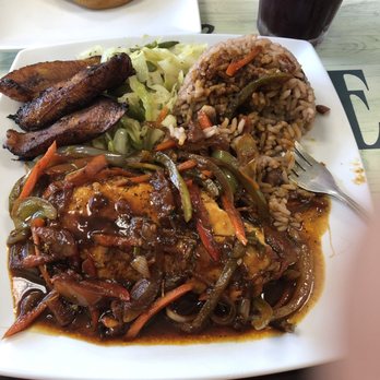 Yardy Kitchen - Stew Mahi-maho - Caribbean Near Me - Norcross, Georgia Yardy Kitchen - Stew Mahi-maho - Caribbean Near Me - Norcross, Georgia