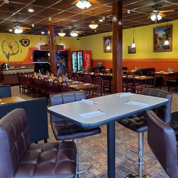 Fernandos place - the dining area of a restaurant - Mexican Near Me - Kewanee, Illinois