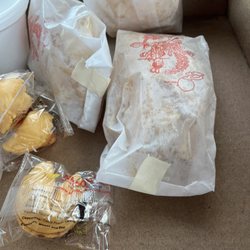 Mya's Noodle House - Fortune cookies and crispy wonton chips